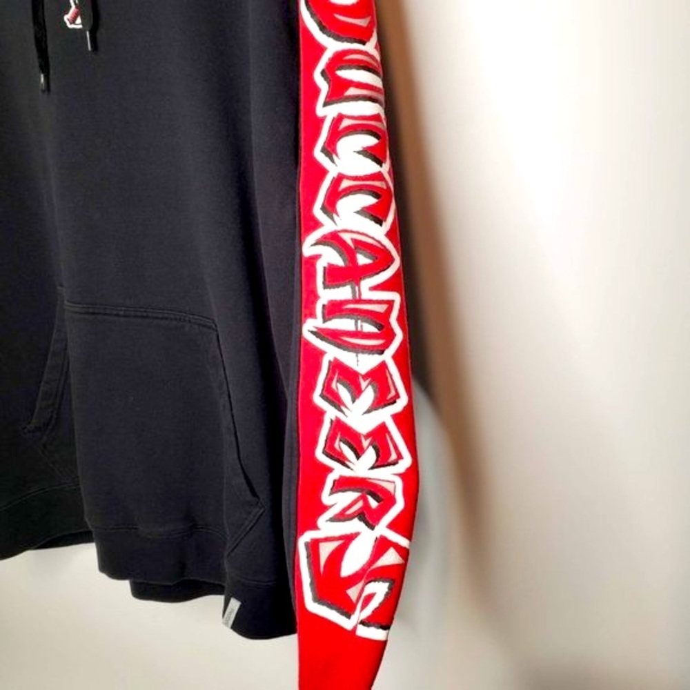NFL Team Apparel Tampa Bay Buccaneers Two Tone Pullover Hoodie L - Picture 3 of 6